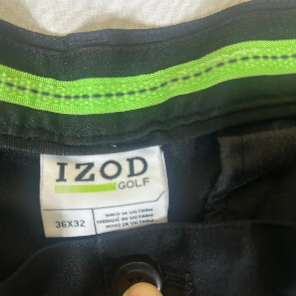 IZOD Golf Mens Black Flat Front Performance Pants 36x32 Gripper Waistband